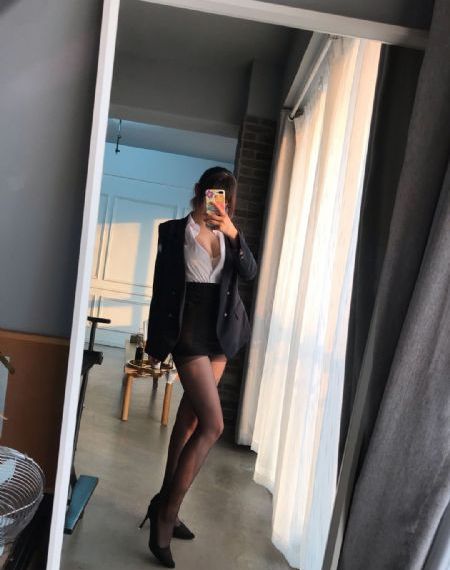 少妇忘穿内裤被挺进_1080电影在线观看